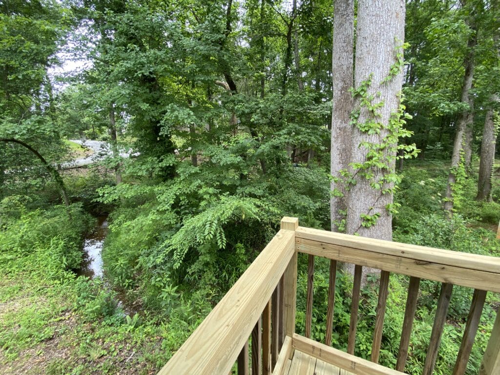 107-creekwalk-10-creek-view