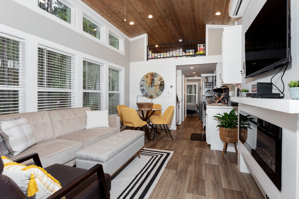 214 creekwalk model living kitchen