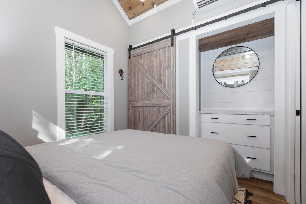 214 creekwalk model bedroom